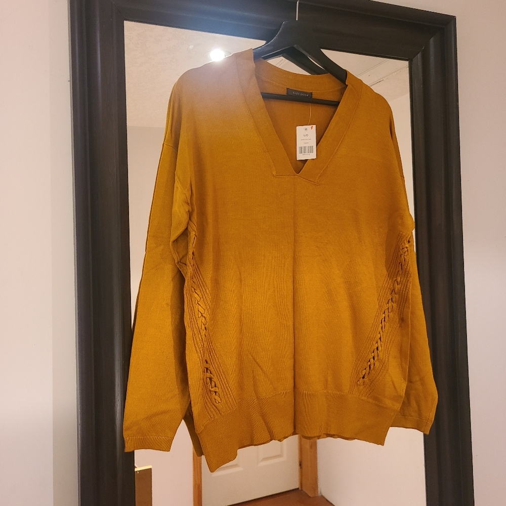 Peek v-neck top